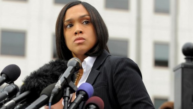 Charges dropped against remaining officers in Freddie Gray case