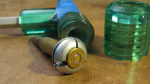 An RCBS kinetic bullet puller device. 