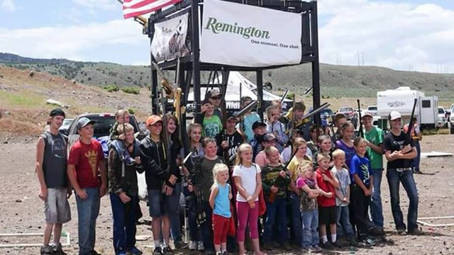 Remington loves the kids. (Photo: Remington/Facebook)