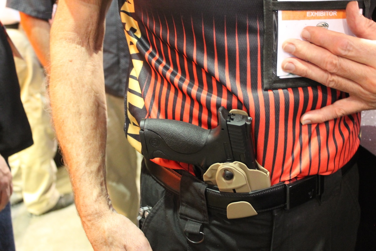 A rep from Safariland highlighting appendix carry with an IWB holster. (Photo: Jacki Billings)
