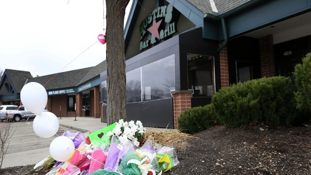 A small memorial for Srinivas Kuchibhotla is displayed outside Austins Bar and Grill in Olathe, Kan., on Feb. 24, 2017.(Photo: Orlin Wagner, AP)