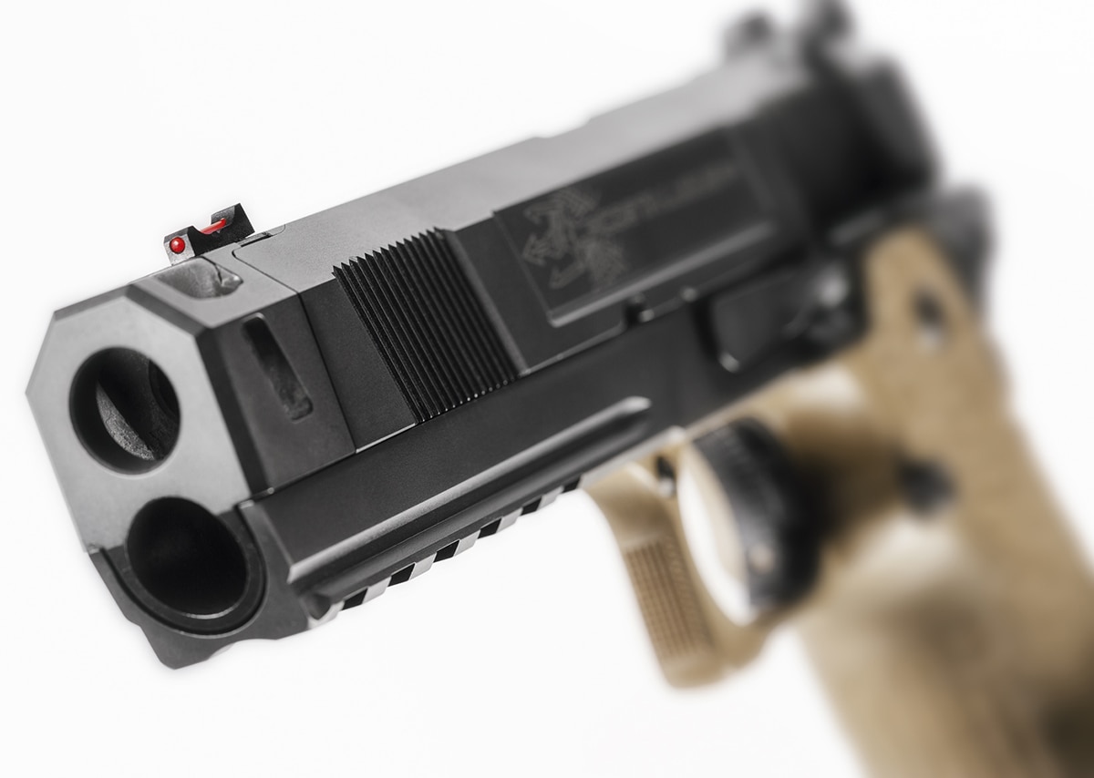 The Costa Carry Comp features a Picatinny under-rail for lights and laser mounting. (Photo: STI)