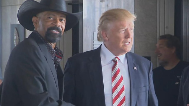 Sheriff Clarke, left, meeting with President Trump. 
