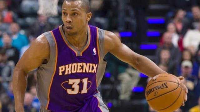 The Phoenix Suns' Sebastian Telfair dribbles against the Indiana Pacers in December 2012. (Photo: AP)