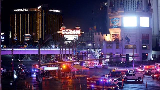 Las Vegas Metro Police and medical workers stage in the intersection of Tropicana Avenue and Las Vegas Boulevard South after a mass shooting at a music festival on the Las Vegas Strip in Las Vegas, Nevada, U.S. October 1, 2017. (Photo: Reuters)