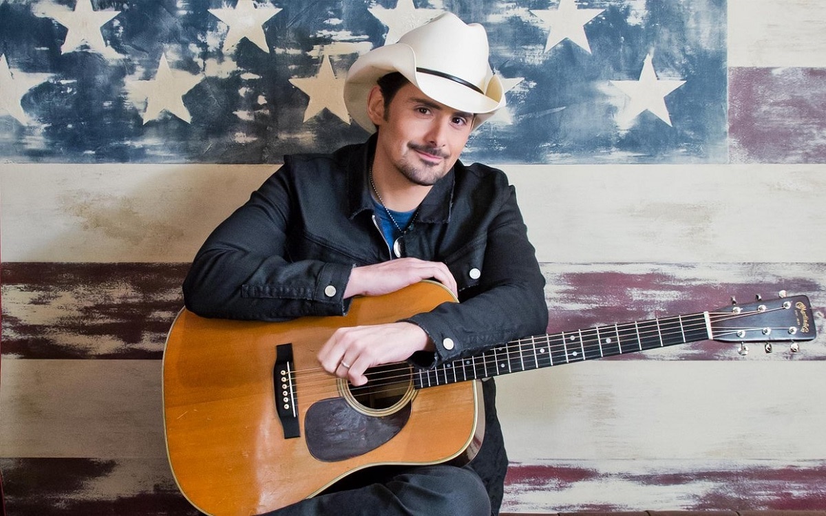 CMA Awards co-host Brad Paisley has called the association's media restrictions "ridiculous and unfair." (Photo: Parade)