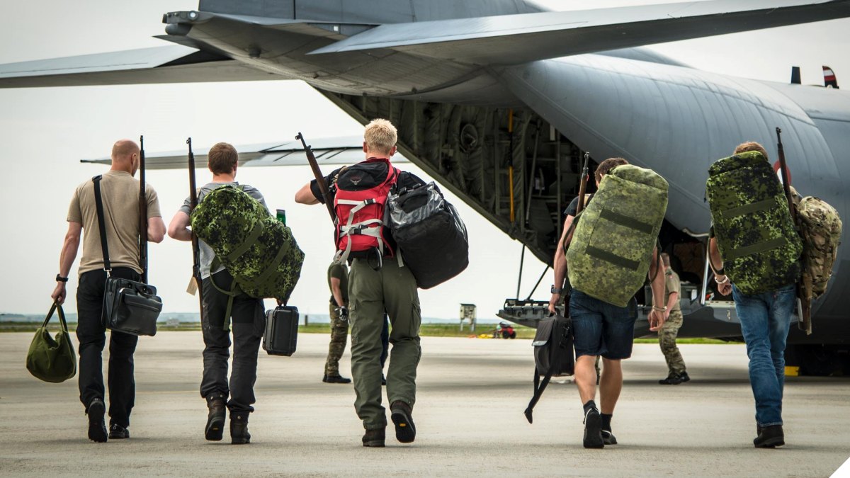 Danish Sirius patrol members head back home