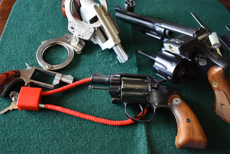 Locked revolver